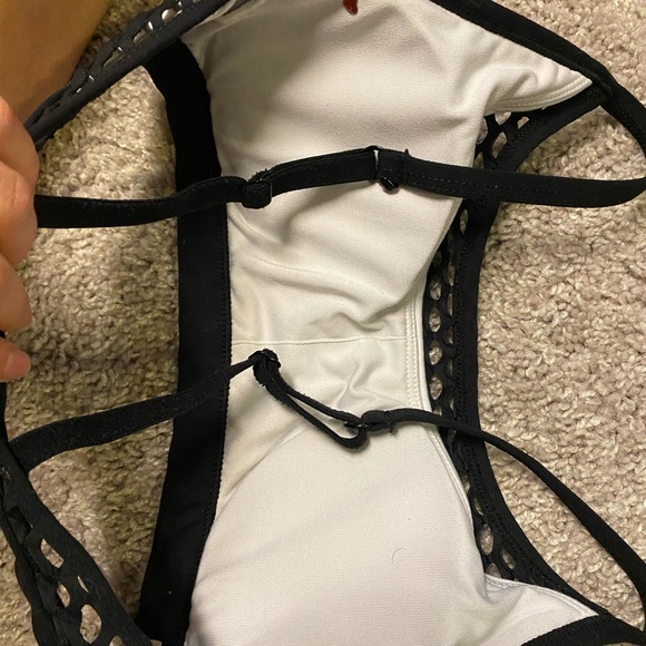 Lorna Jane Sports Bra - Picture 3 of 3